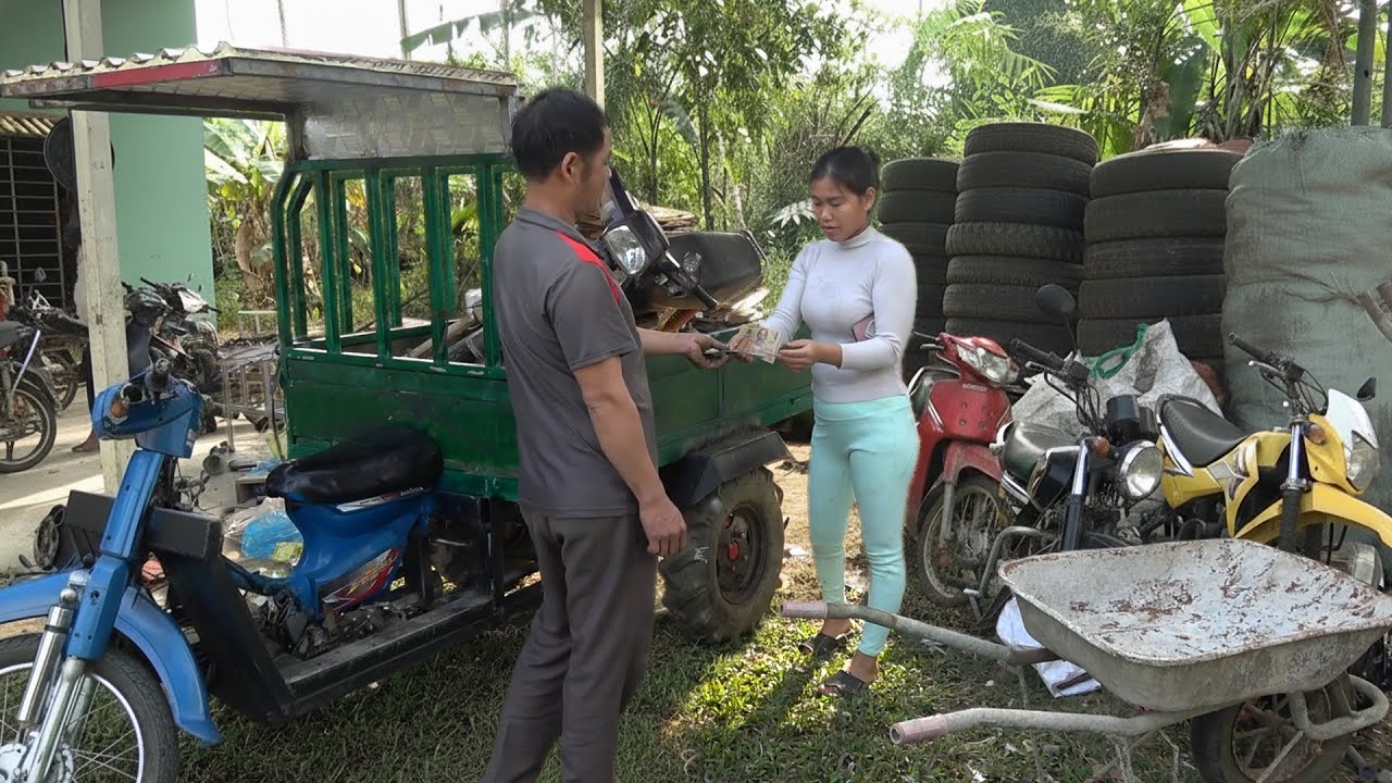 Bought as Scrap Genius Girl Skillfully Restores an Old Dream 100cc Motorcycle to Life