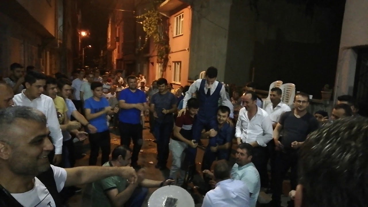 BÖYLE DÜĞÜN GÖRÜLMEDİ DURSUNBEY TEZLİK KÖYLÜLERİ