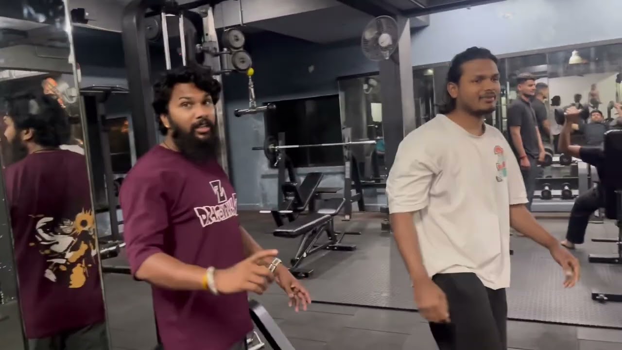 My New vlog || Aaj Hamne  Gym Me Back Side kiya || 