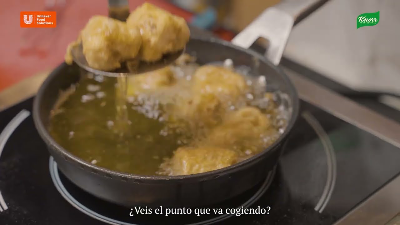 Receta de tacos de merluza en adobo con mahonesa cítrica y kale frito–  chef Javi Estévez
