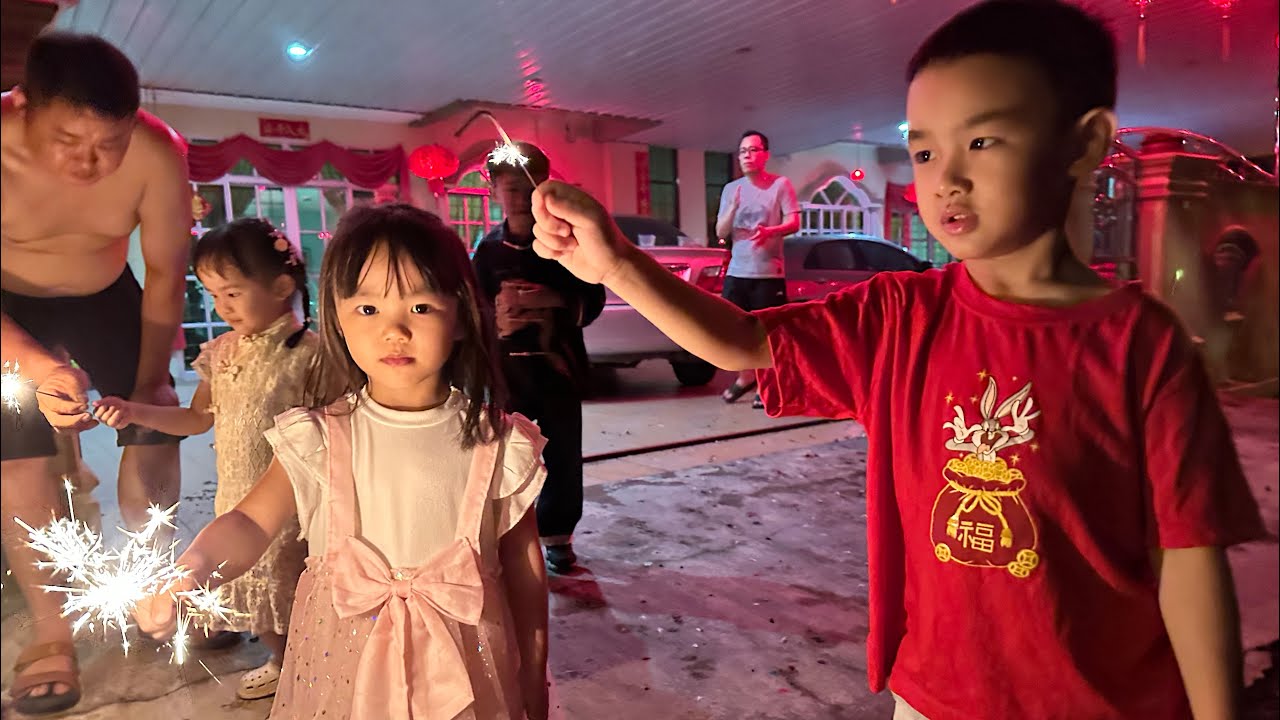 🧨 捞生 + 放鞭炮 = 除夕团圆饭🧧 | 兔年
