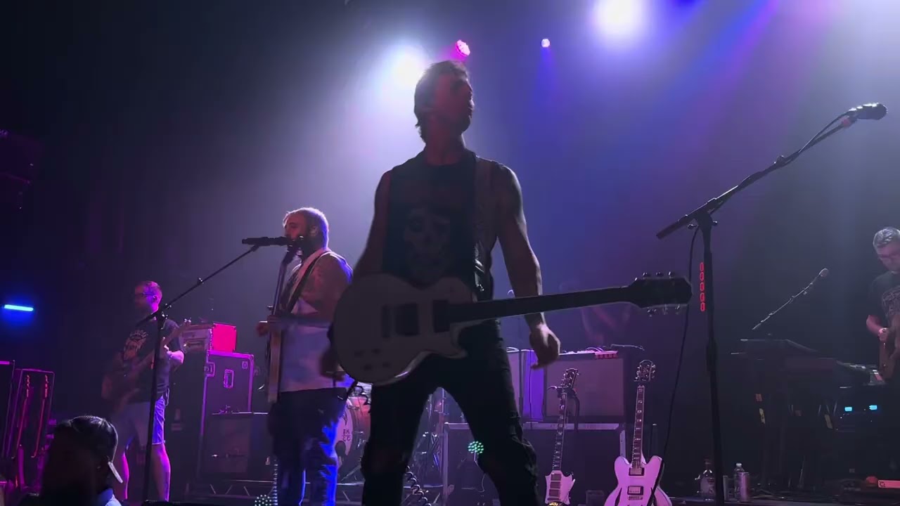 Highly Suspect - Suicide Machine live in St Louis 2024