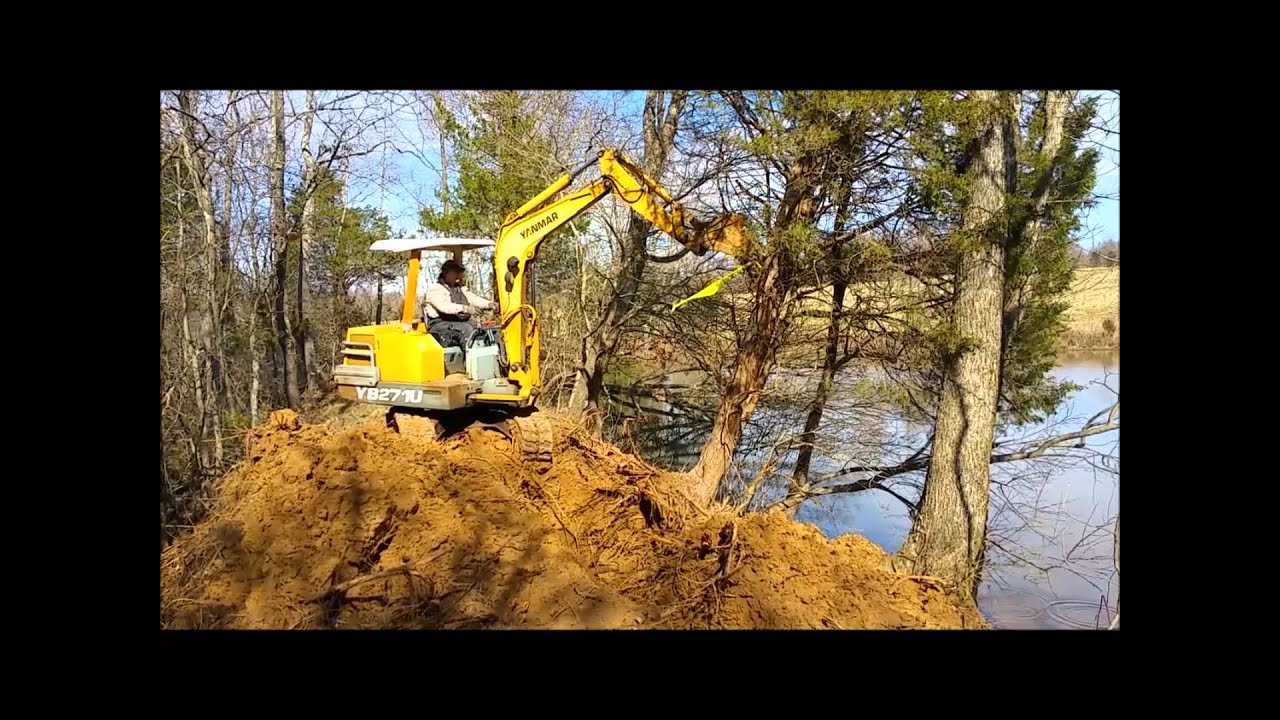 FIXING LARGE POND LEAK, 1.5 ACRE POND 3-2-16 project 6 of 99