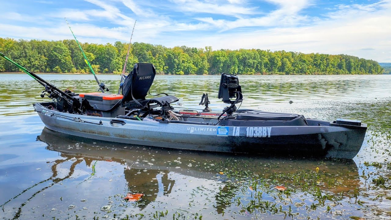 This River Has MONSTER FISH!! (Kayak Fishing Tournament)