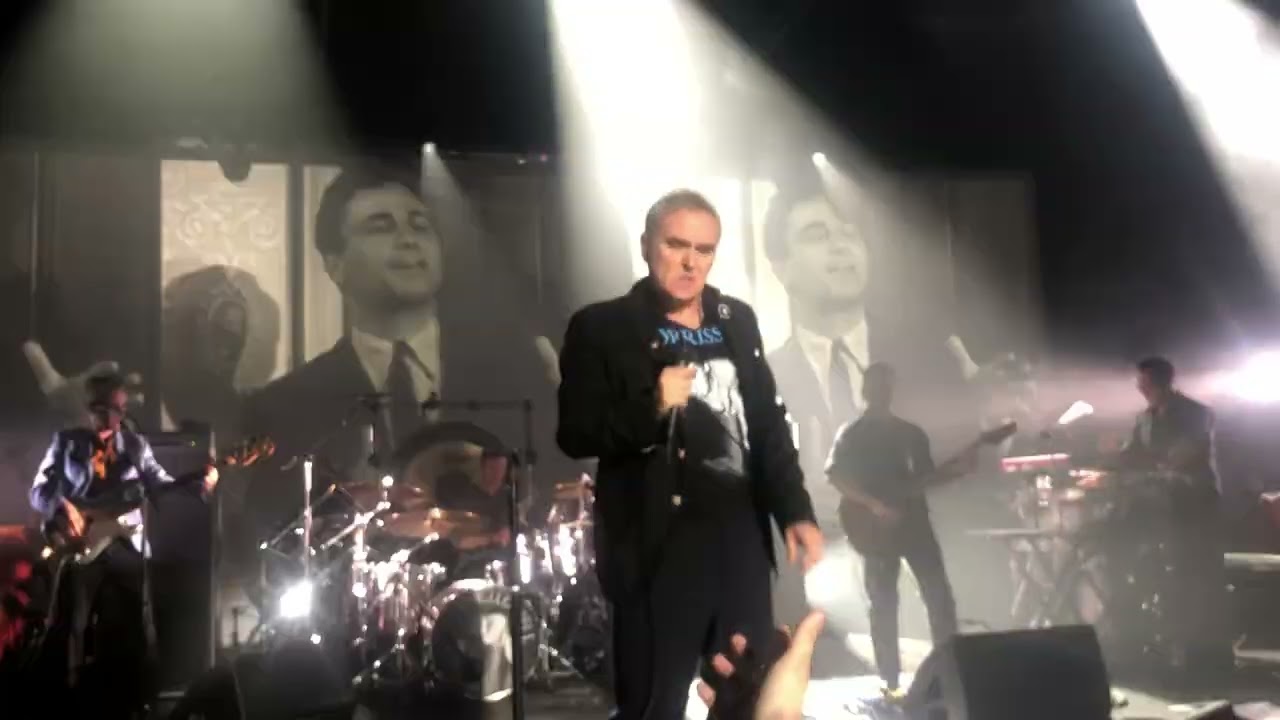 How Soon Is Now - Morrissey - Doncaster Dome 30/9/22