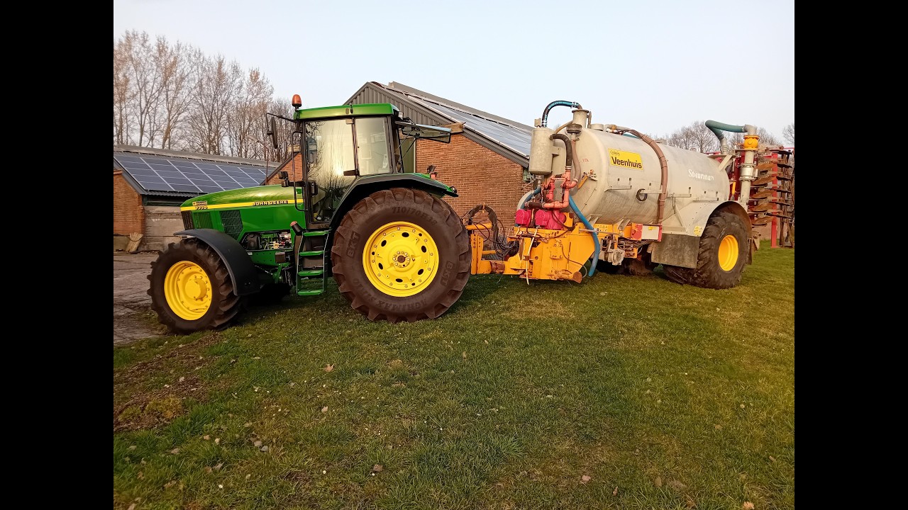IS DE JD 7710 AL IN ACTIE???