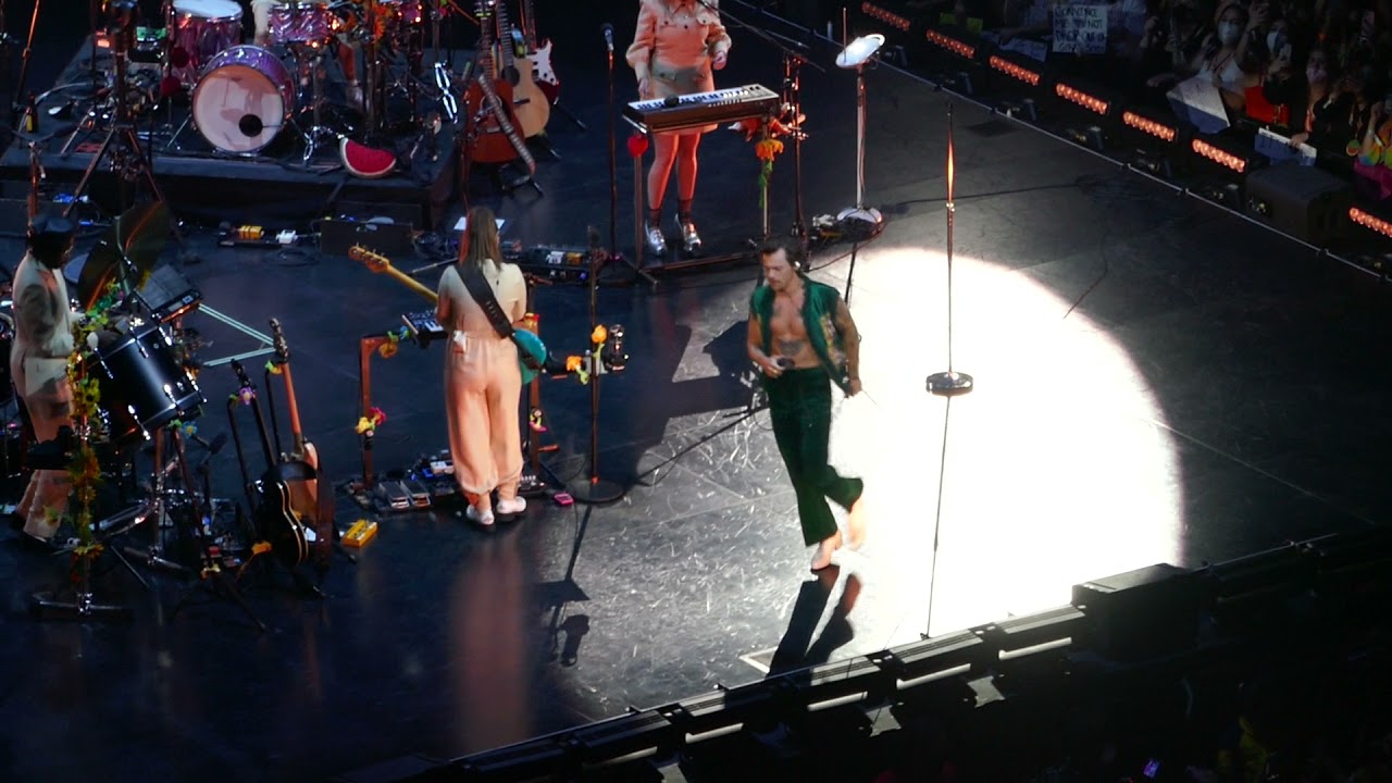 Harry Styles 'Adore You' Love on Tour Concert The Forum Los Angeles California USA November 17, 2021