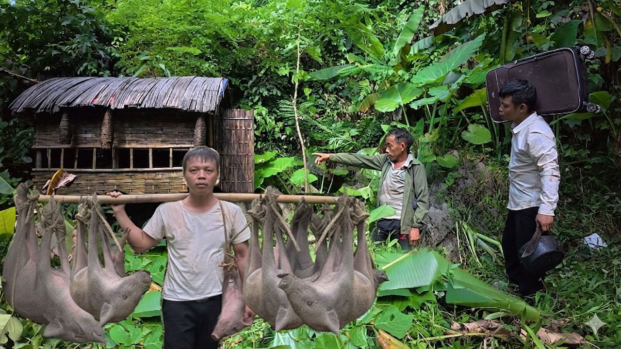 Tran Cong and his journey through abandoned old houses in the forest. Trần C&ocirc;ng2