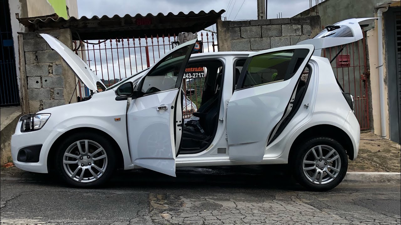 Vantagens e desvantagens em ter um Chevrolet Sonic