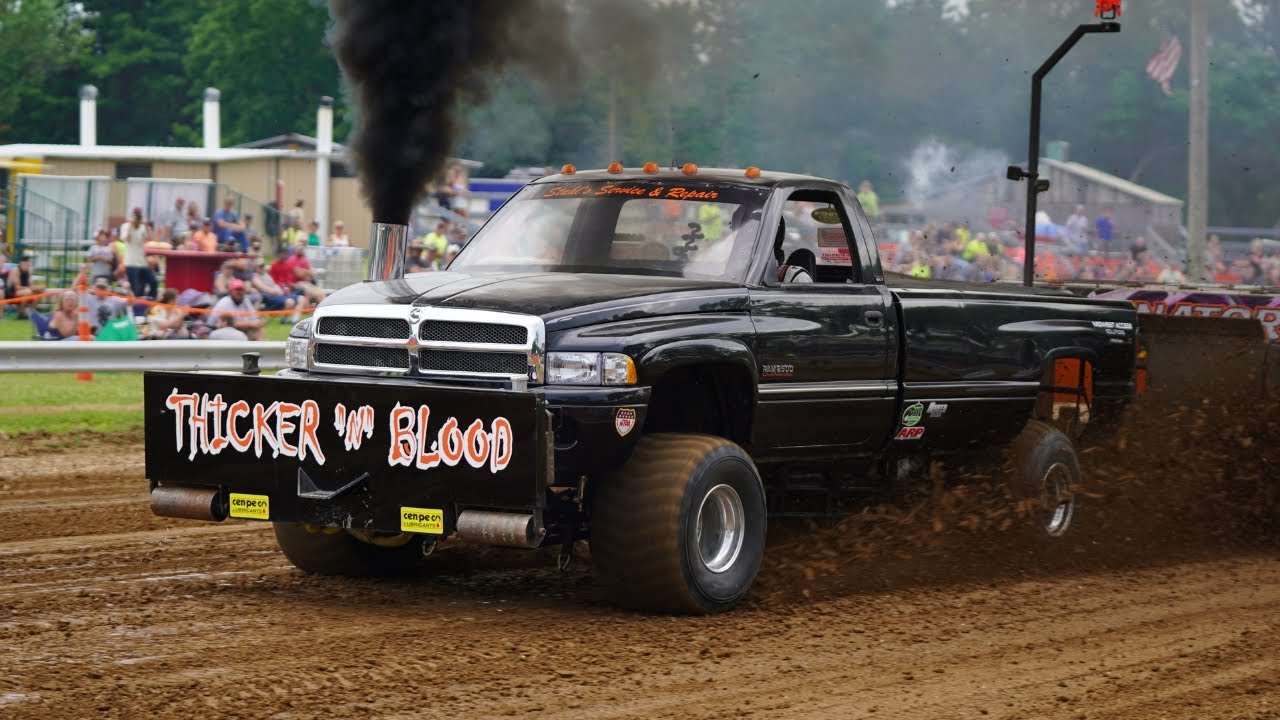 Epic Pro Stock Diesel Truck Pulling!