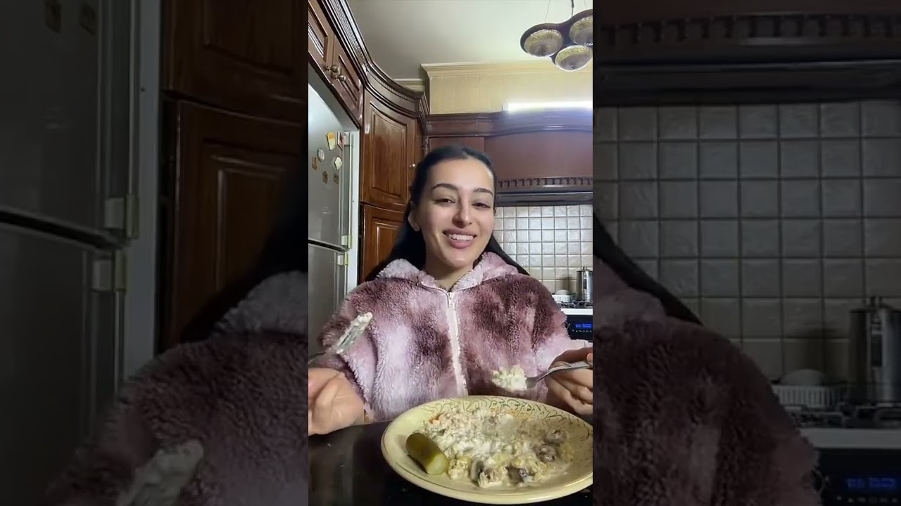 معلش شوية مشاكل مع مرت اخوي😒