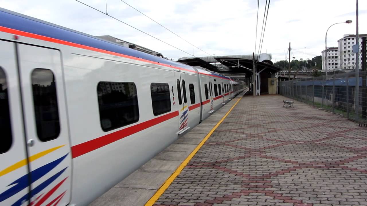 [Debut] KTM Komuter Class 92 MyKomuter as 2294dn arriving Pantai Dalam (&raquo; Batu Caves)