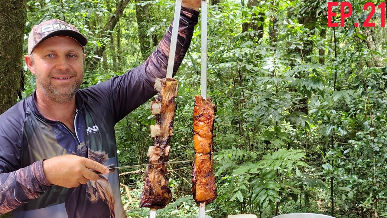 ACAMPAMENTO, CHURRASCO E PESCARIA.