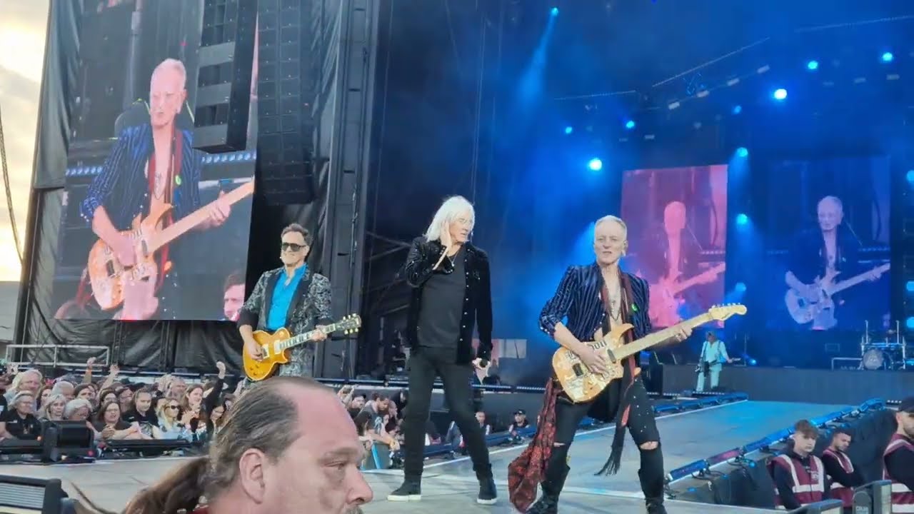 Def Leppard - 15 Pour Some Sugar on Me - Praha 2.6.2023