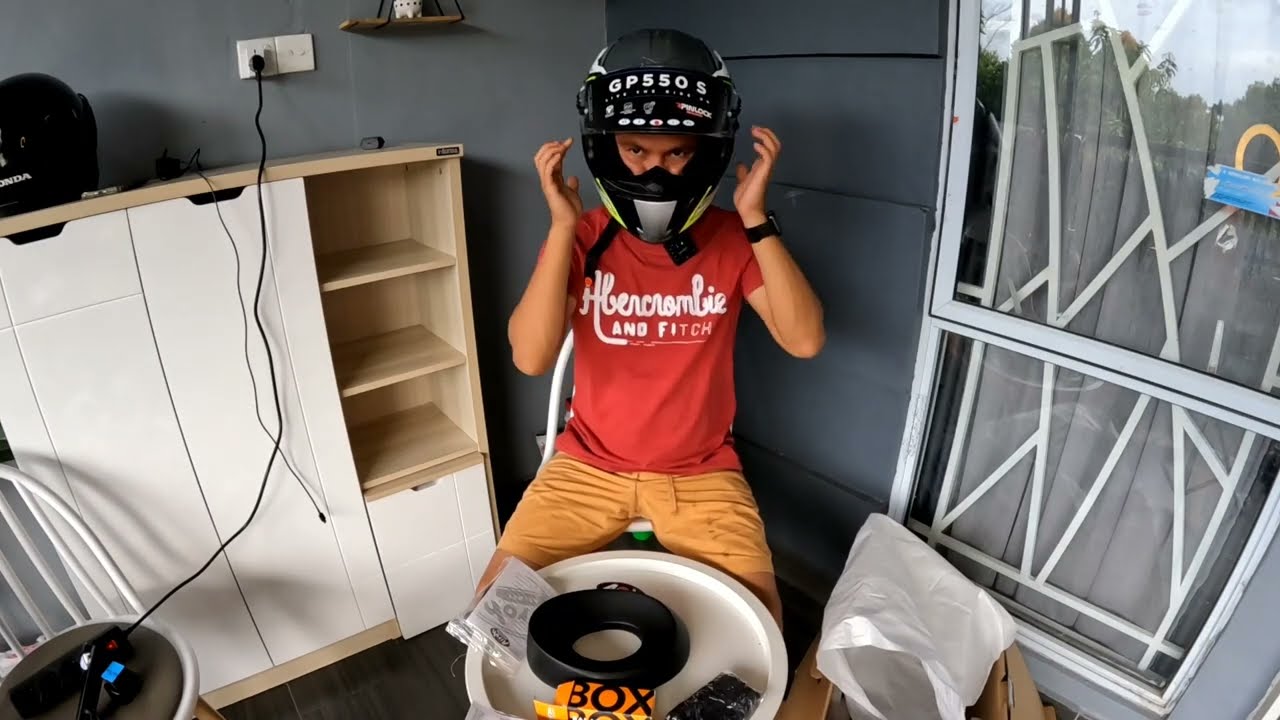 Unboxing helm airoh gp550s | helmet aksesoris lengkap harga miring..