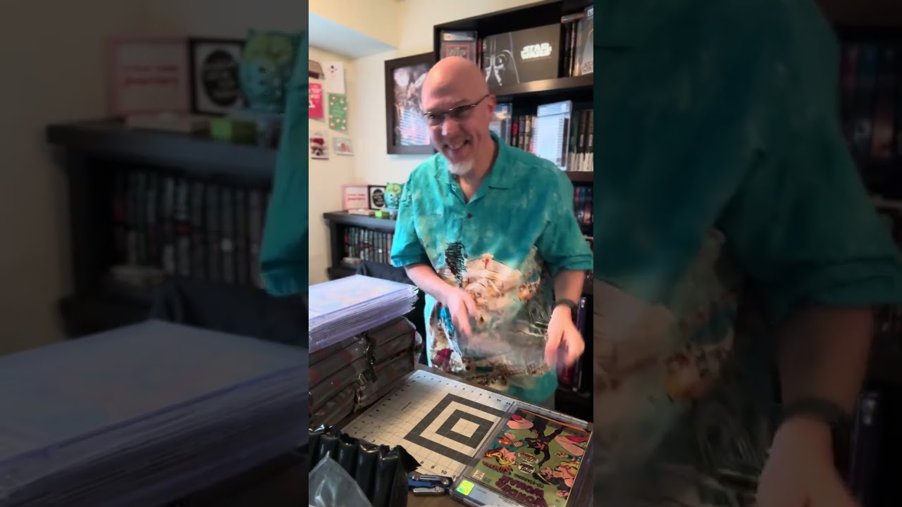 A Christmas CGC unboxing. 