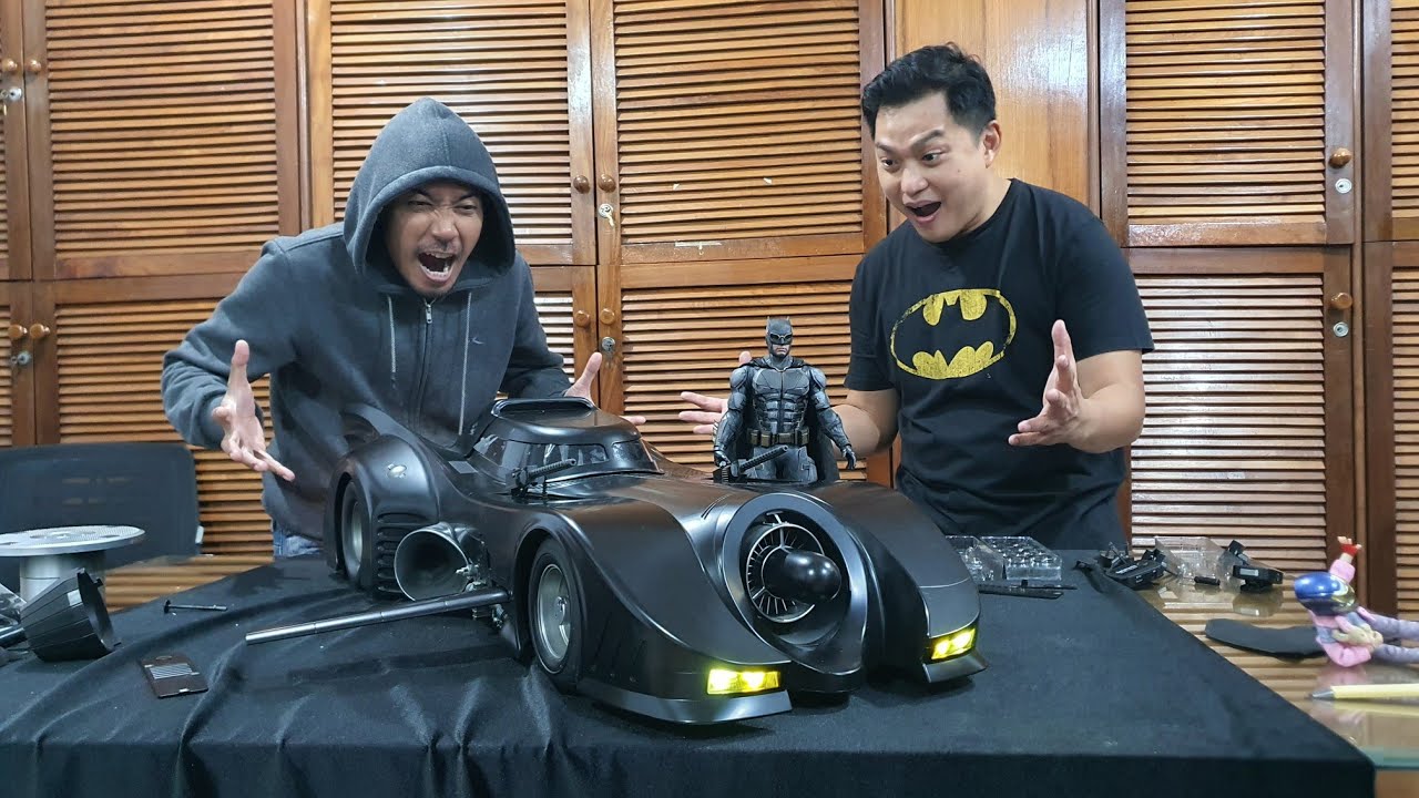 LIVE UNBOXING HOT TOYS BATMOBILE BATMAN 1989