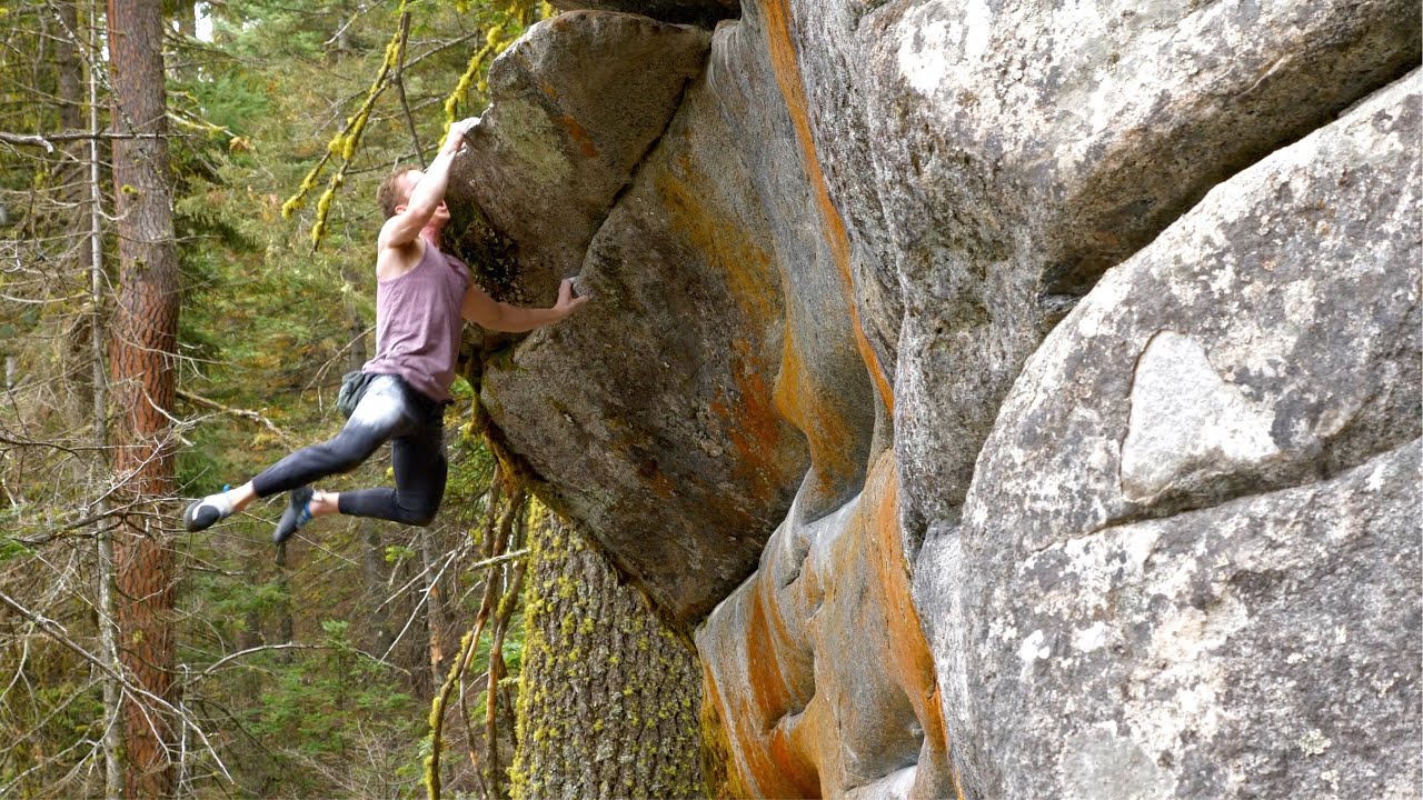 Highball Bouldering, First Ascent- Listen (V10)