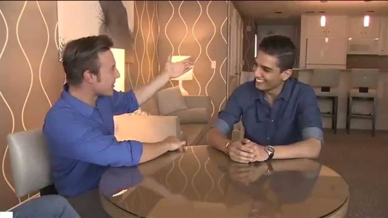 Arab Idol Sings for Miami