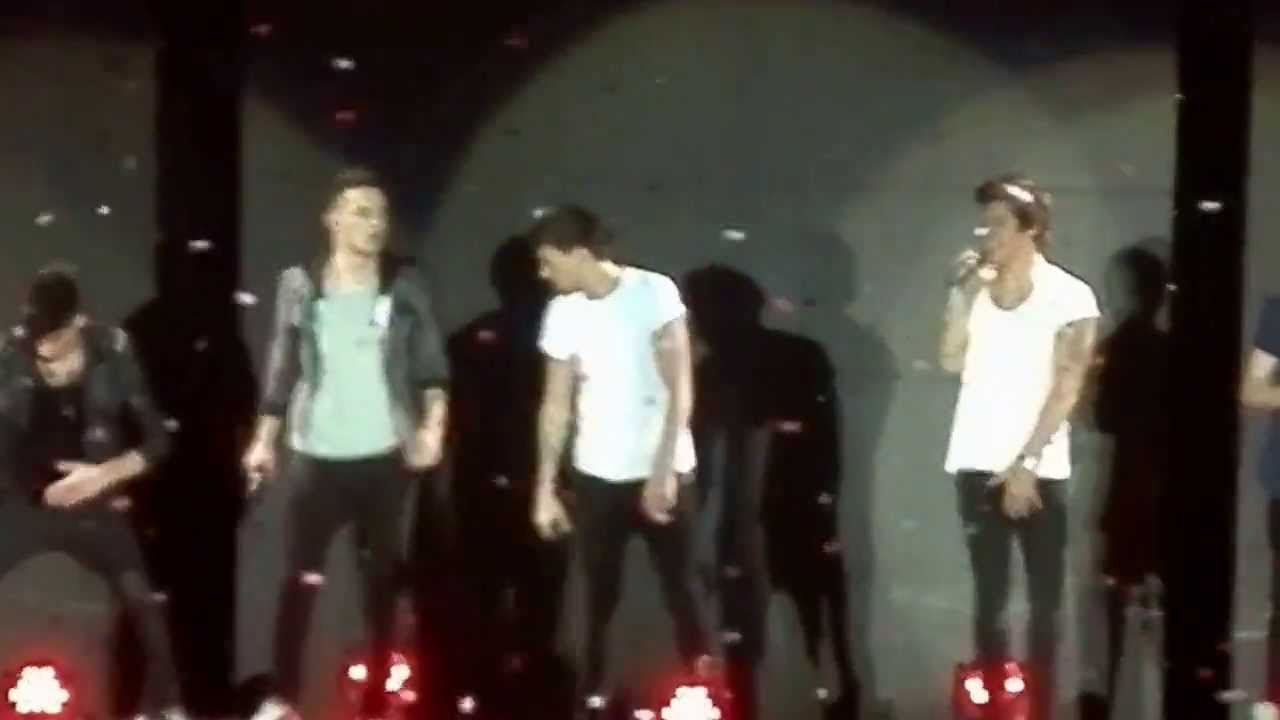 one direction - kiss you - take me home tour antwerp