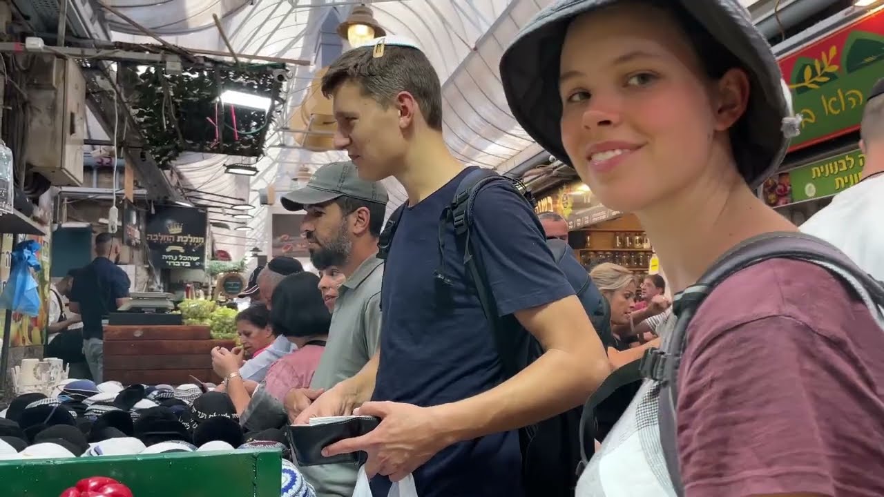 Volontäre und Zedakah 2023