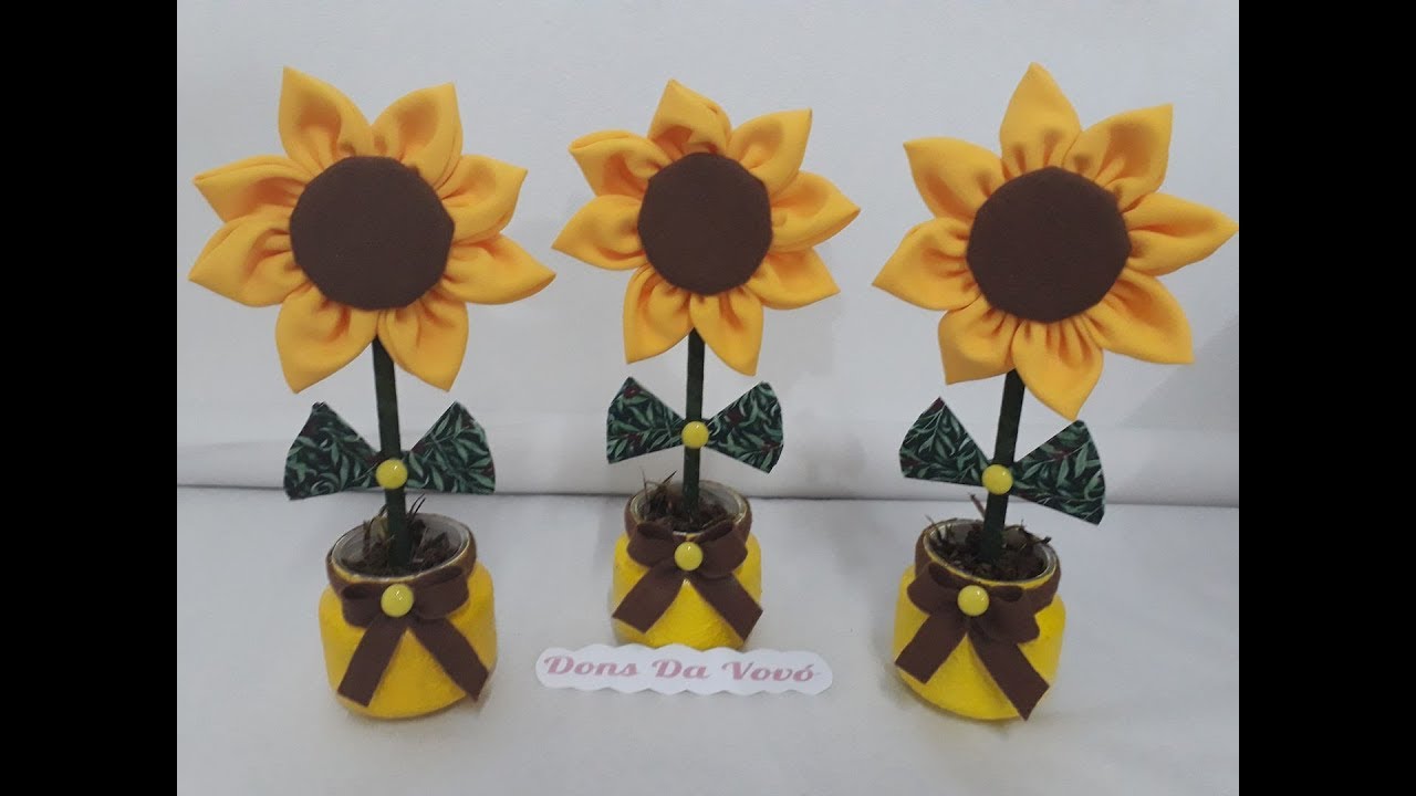 Vasinho de flor de Girassol.Reciclagem de potinhos de papinha de bebê.