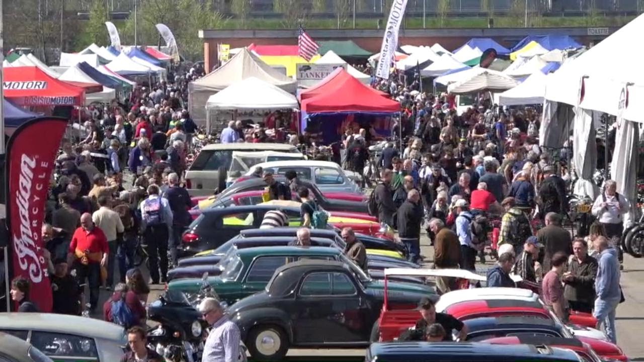 Reggio Emilia, in migliaia alle Fiere per la Mostra Scambio del Camer Club