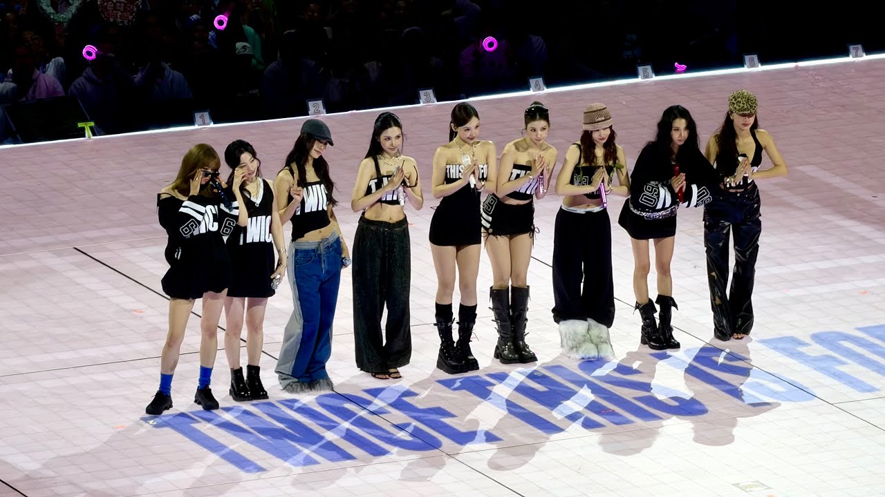 TWICE FANCAM 4K ‘This Is For’ OAKLAND WORLD TOUR OAKLAND DAY 2