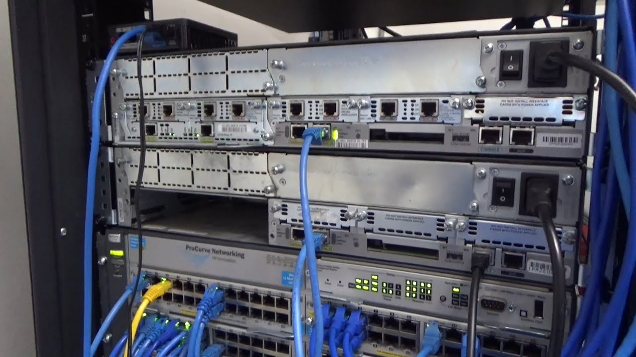 Check Out My New Cisco 3725 Router!
