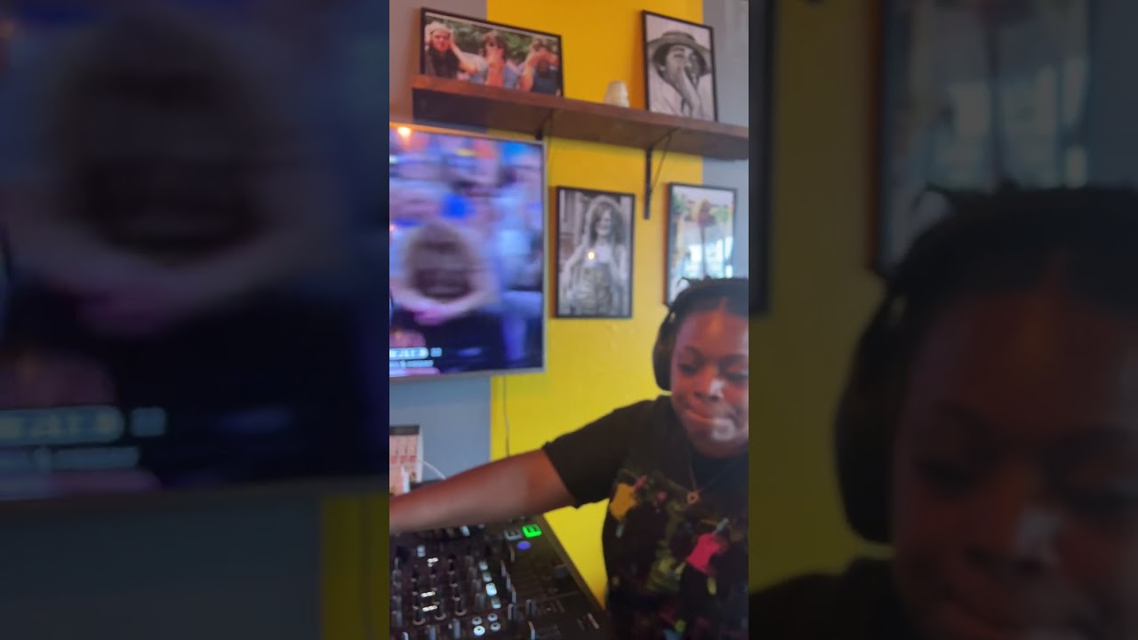 10 Minute Non-Stop High Energy Mix ⚡ | DJ Such A Lady
