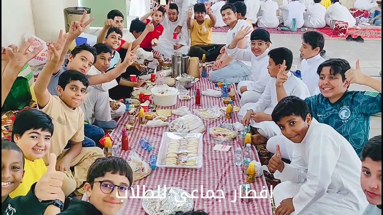 فعاليات اليوم المفتوح في متوسطة حسان بن ثابت بعنيزة 1444