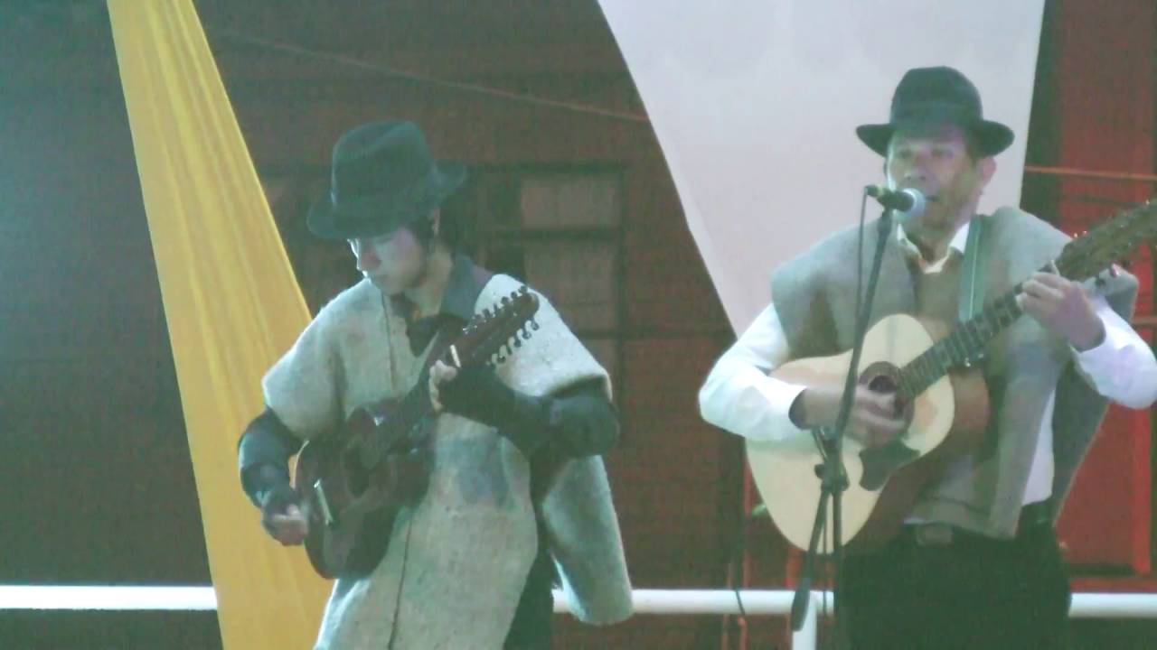 Los Laches de Colombia - Las costumbres