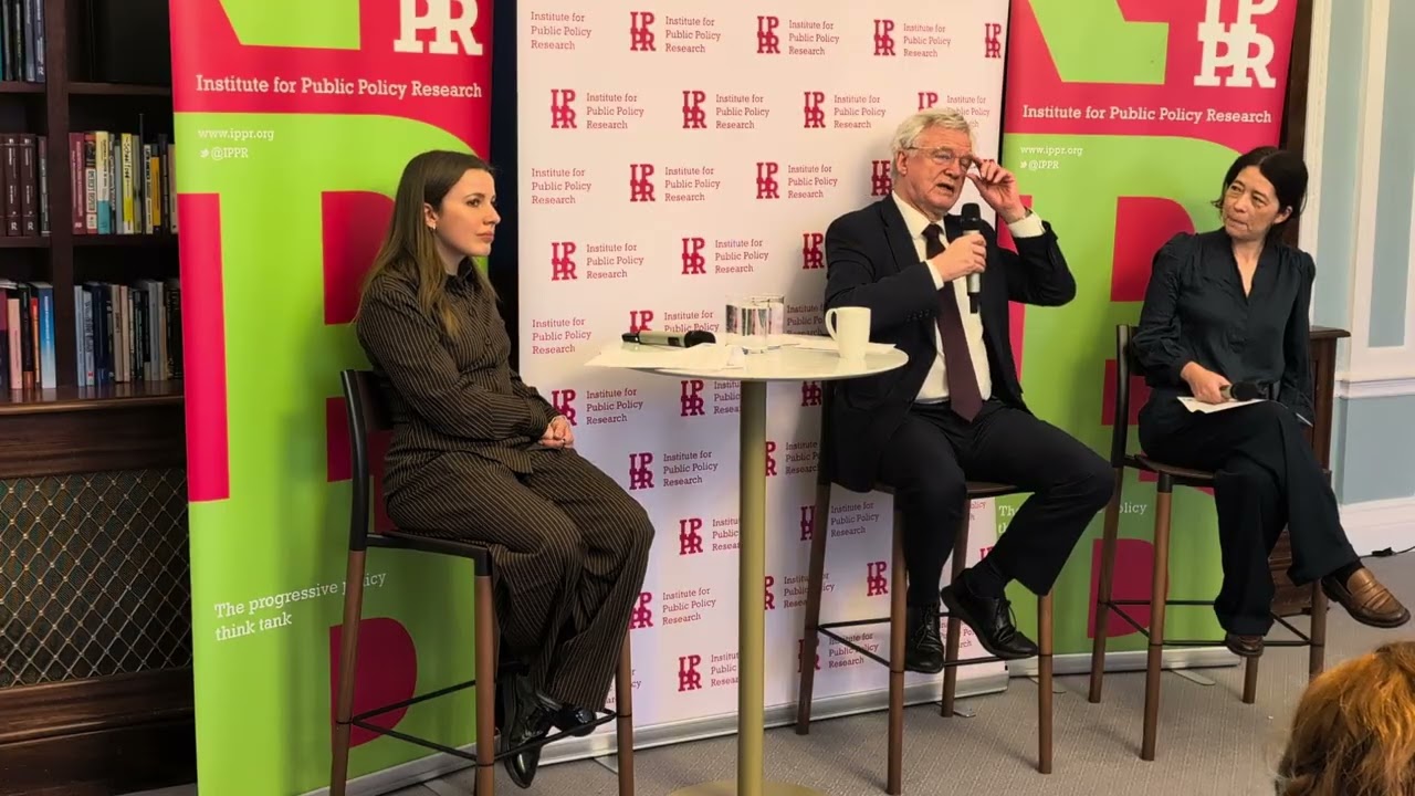 Член парламента Дэвид Дэвис выступает на мероприятии IPPR, посвященном гражданским свободам, прав...