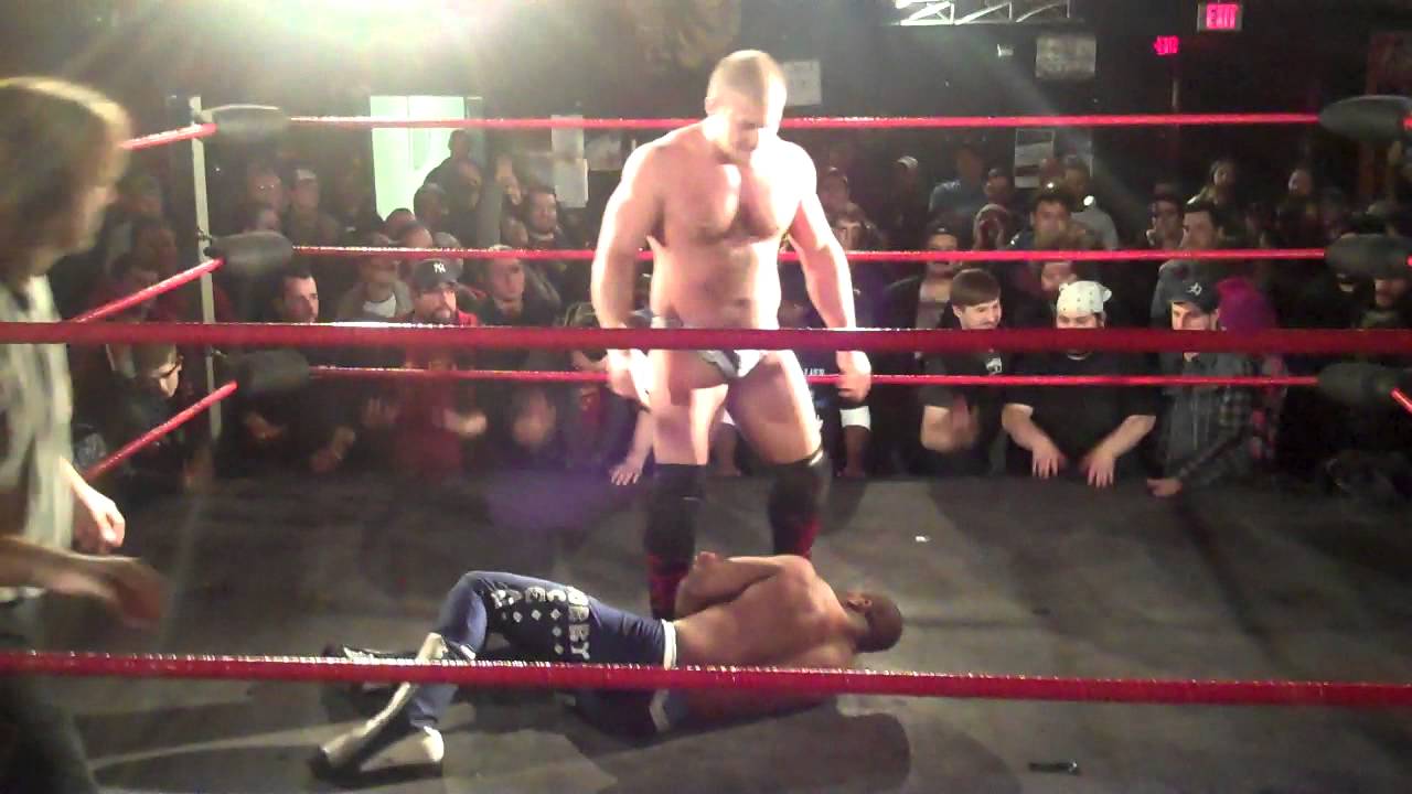 Bobby Ocean vs Chris Dickerson