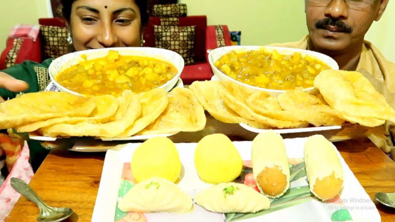 Eating Kachori, Bengali Sweets - Indian Food Eating Show || Foodie Dipa