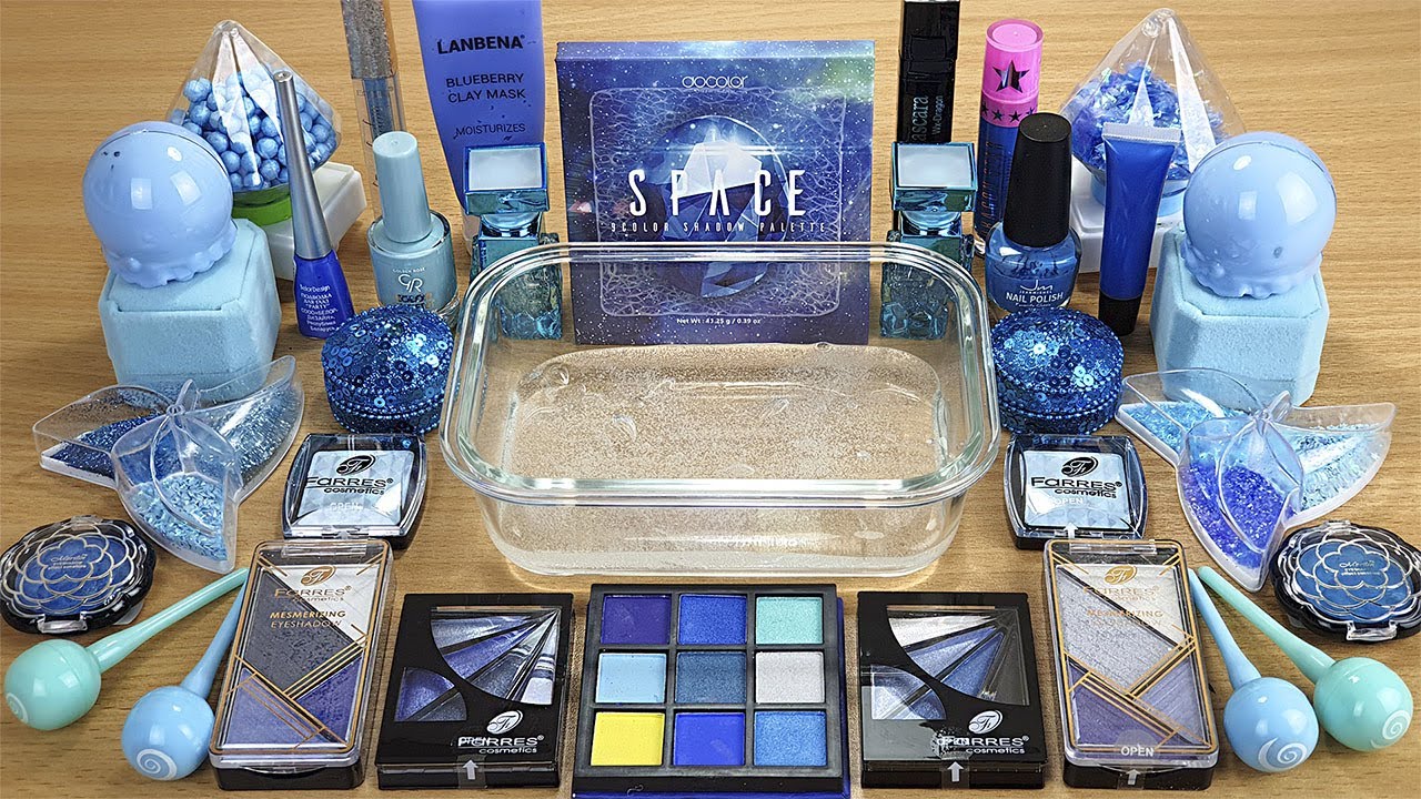 SPACE SLIME Mixing makeup and glitter into Clear Slime Satisfying Slime Videos