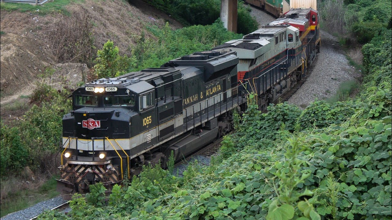 Heritage Duo on the Speedway! NS 1065 and 8101!