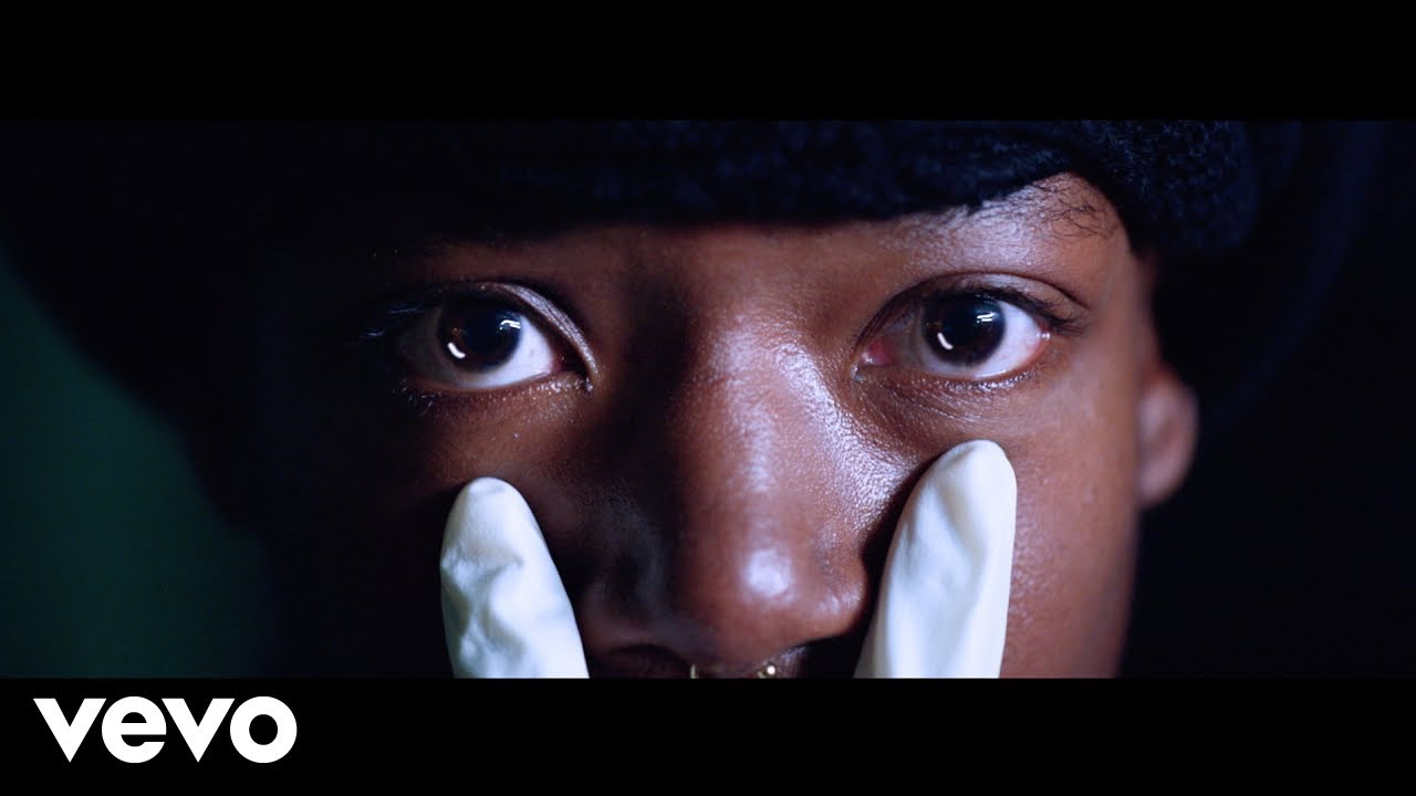 MIKNNA - NIGHTCAP (Official Video)