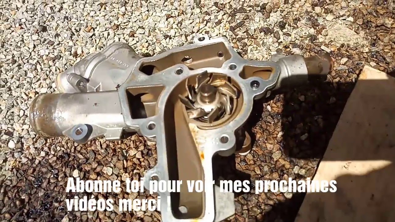 Démontage pompe à eau, calage vilebrequin et arbres à cames OPEL CORSA C 1.2