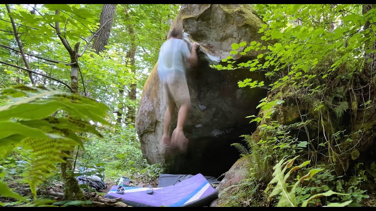 One of Oregon's best boulder problems: Tension Overload