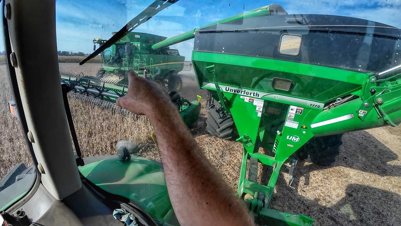 Harvesting 3 fields with our New to us Combine