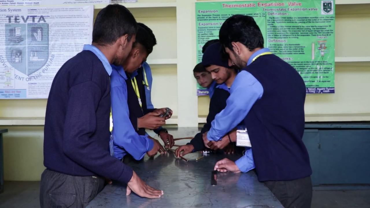 Govt. College of Technology Chak Daulat Jhelum ( GCT Jhelum )