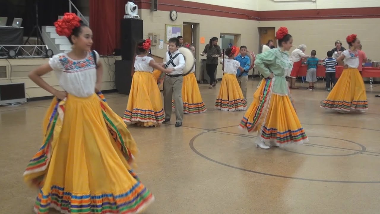 Ballet Folklórico Fiesta Mexicana dances at Holy Name church (Mexican Independence day) 9-11-16