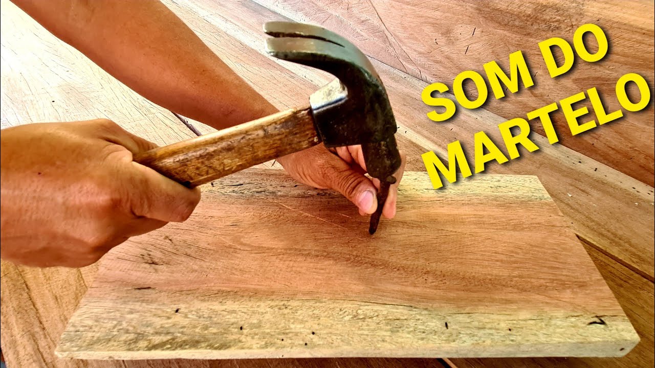 Som do Martelo batendo prego