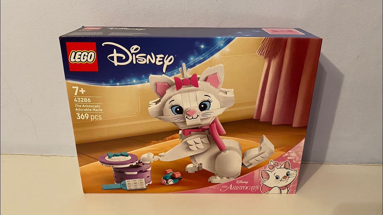 Lego Disney Aristocats Adorable Marie Set Review. (For the Up-Scaled Minifigure)
