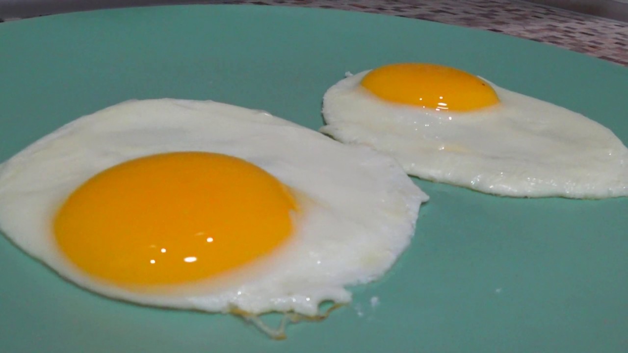 Раскрыт секрет!  Как правильно приготовить яичницу-глазунью