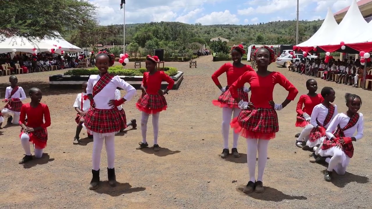 Strip the Willow Scottish Dance by Our very Own Dreams Hill School Angels