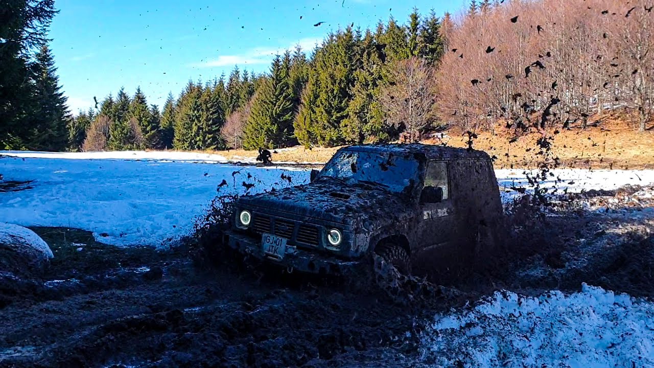 Off Road in deep mud Nissan Patrol Y60, Suzuki Grand Vitara, Suzuki Vitara, Suzuki Jimny, Pinin!