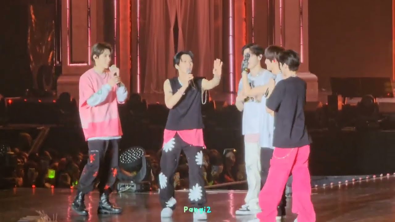 [230402] WayV in Bangkok (Day2)​ - Talk 1 + Random Dance | 2023 WayV Fanmeeting Tour [Phantom]