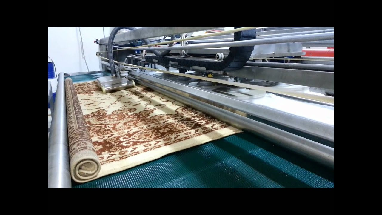 مرحلة غسيل السجاد باحدث الطرق (مغاسل نزاركو الخفجي)